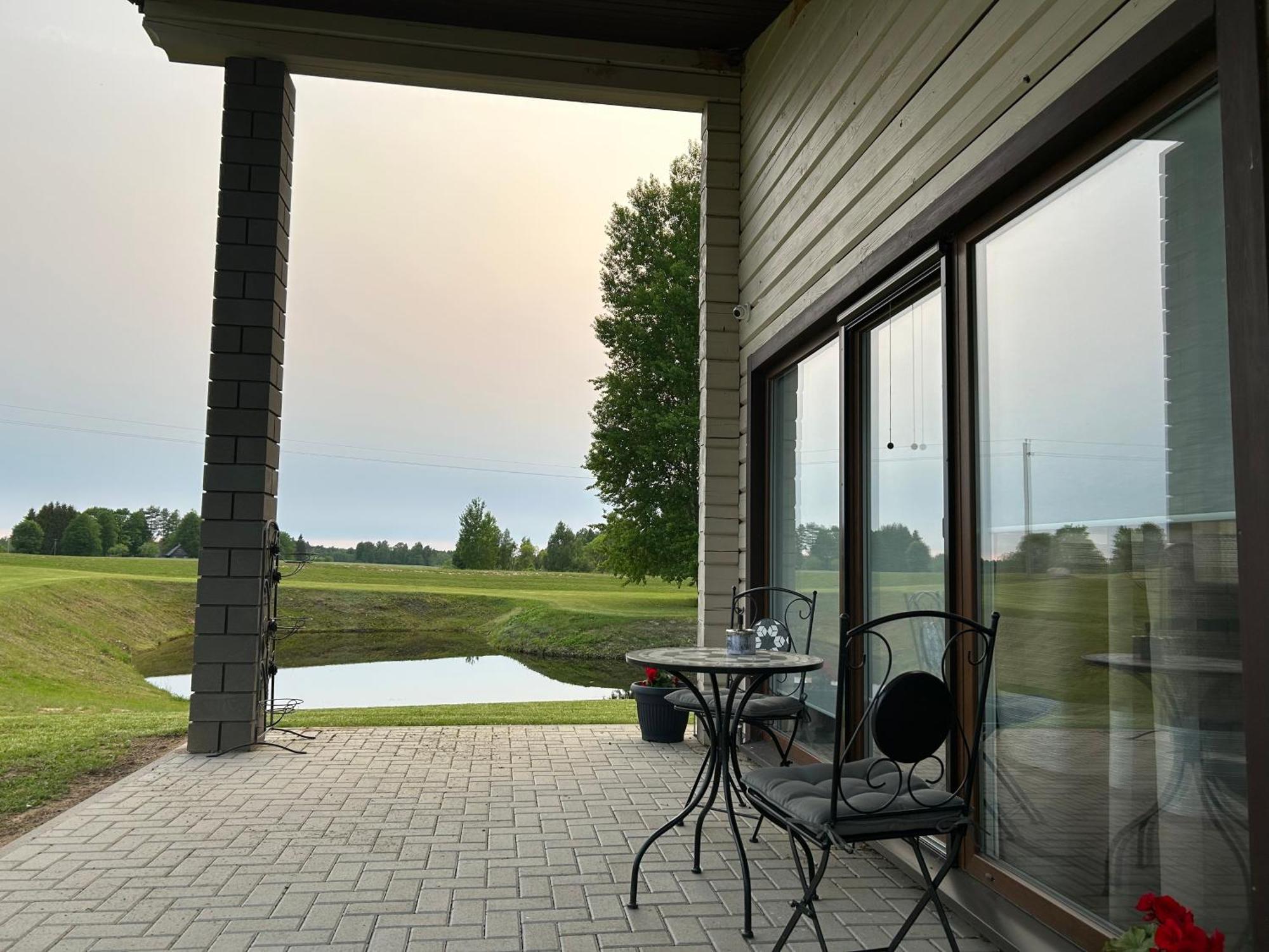 Lazariskio Apartamentai Martiniskenai Extérieur photo